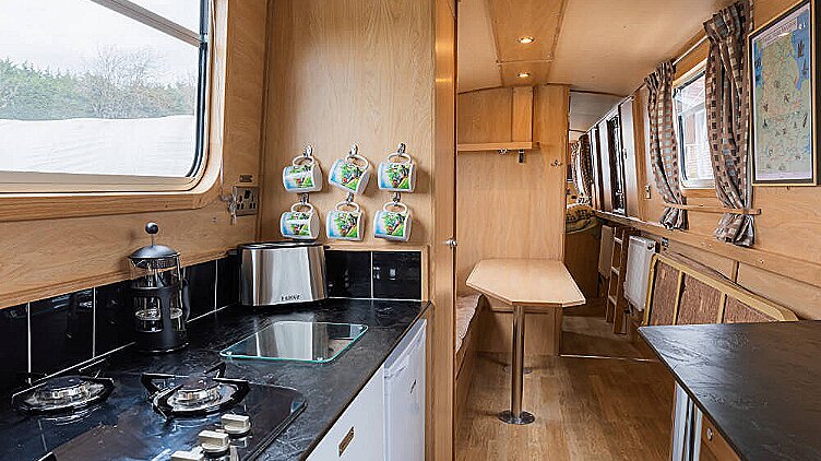 Owl/Wagtail, 8–10 Personen