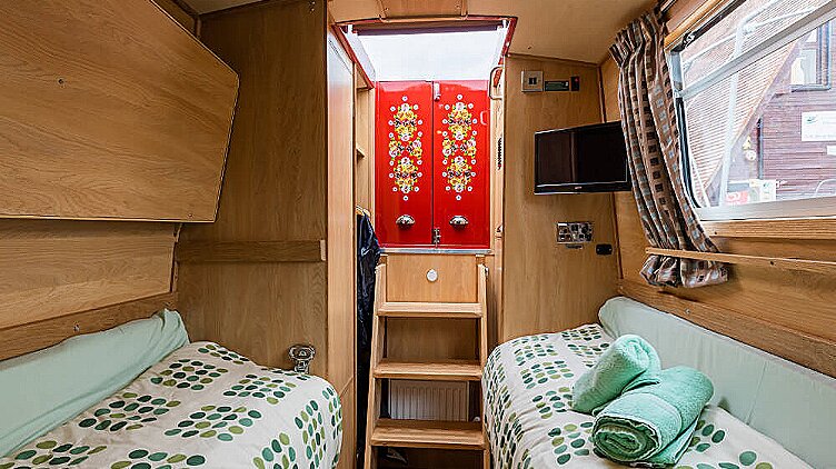 Owl/Wagtail, 8–10 Personen